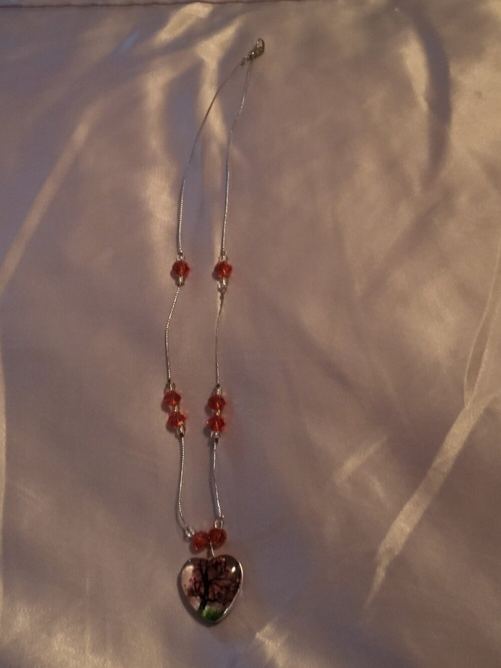 Heart Glass Pendant Beaded Necklace | Tree Motif Red & Gold Accent (New)
